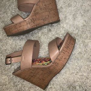 Cork wedges